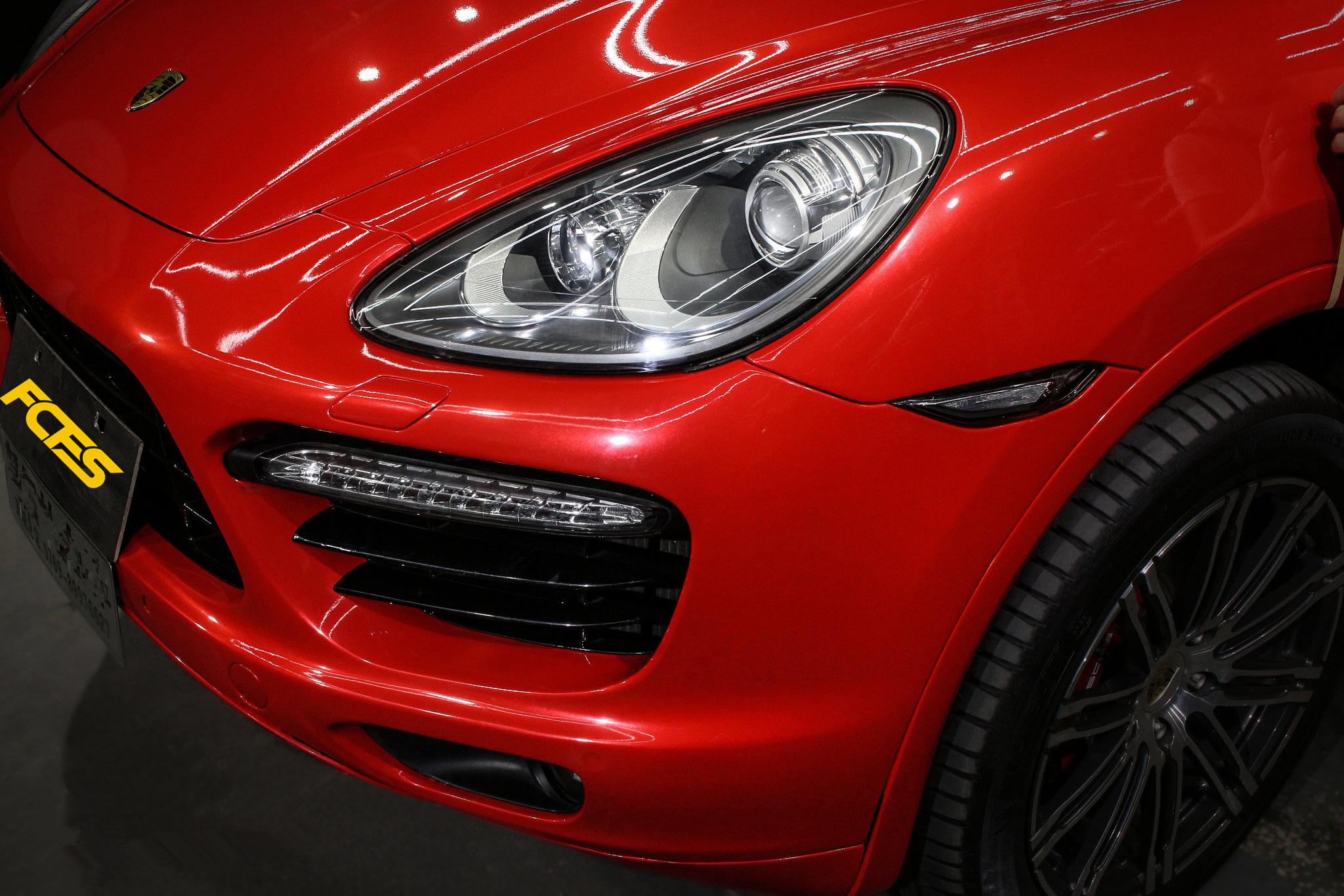 深圳fcfs保时捷改色改什么颜色好看,保时捷卡宴车身改色金属红