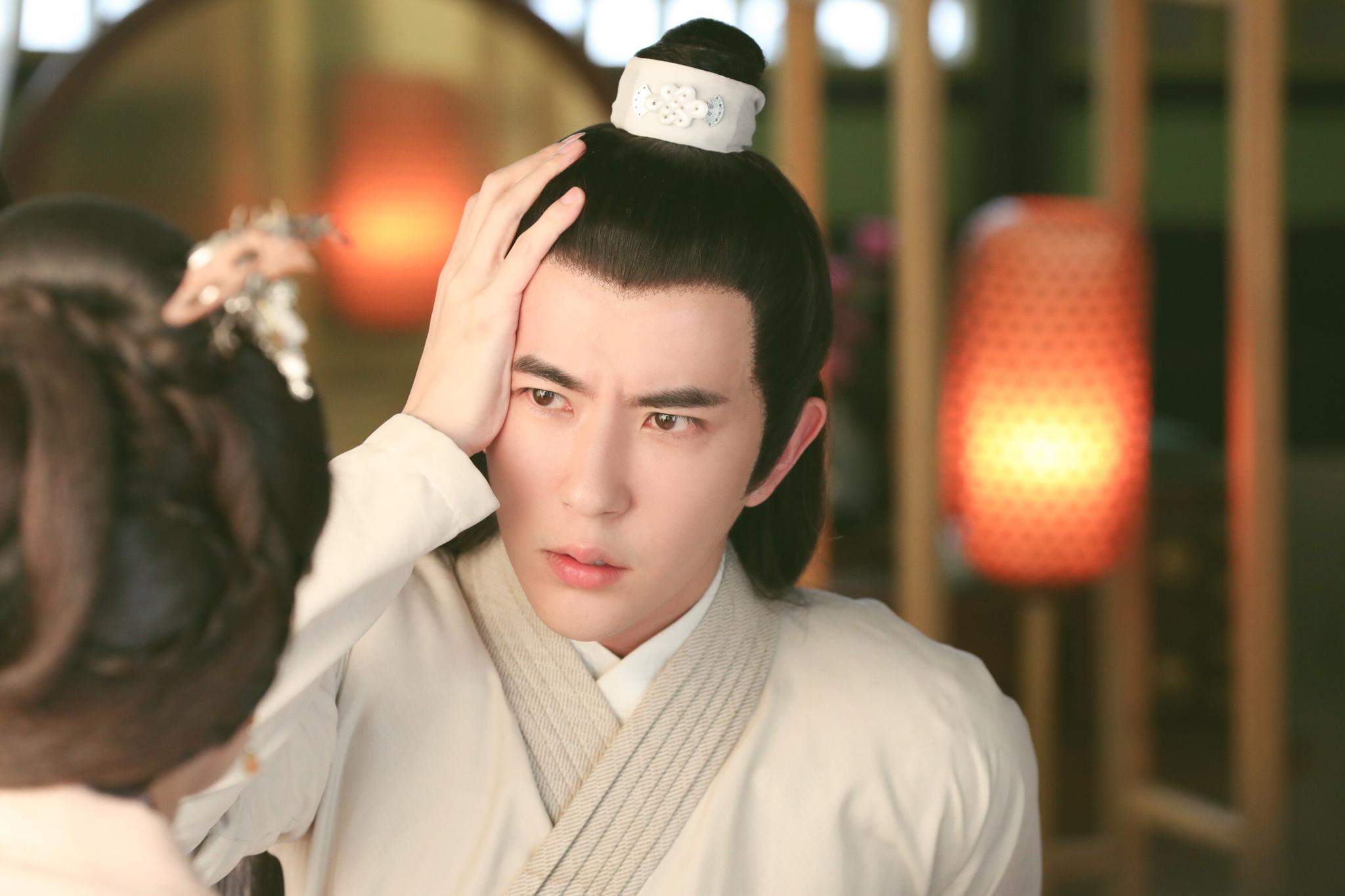 于朦胧《新白娘子传奇》热播 许仙"吓"线"领盒饭"