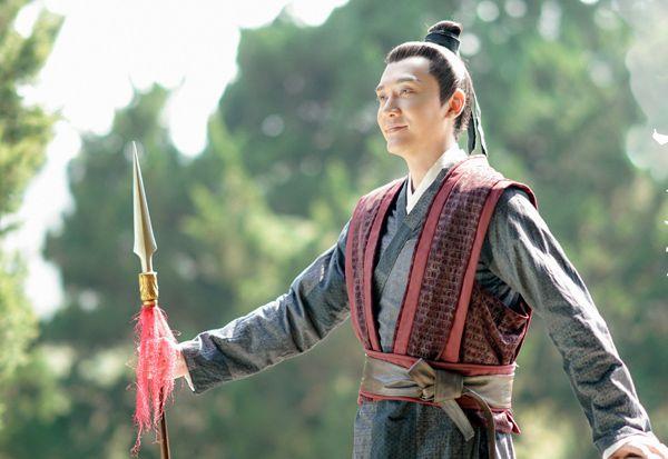 《知否》顾廷烨化名白烨,无意中救下“贵人”,改变了他的命运|白氏|后母|父子|刺猬_新浪娱乐_新浪新闻