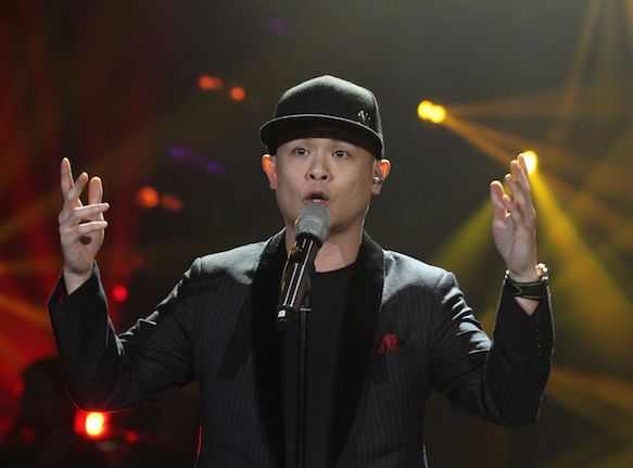 他是粤语歌曲的灵魂人物,创作出的每一首歌,都成了ktv必点金曲