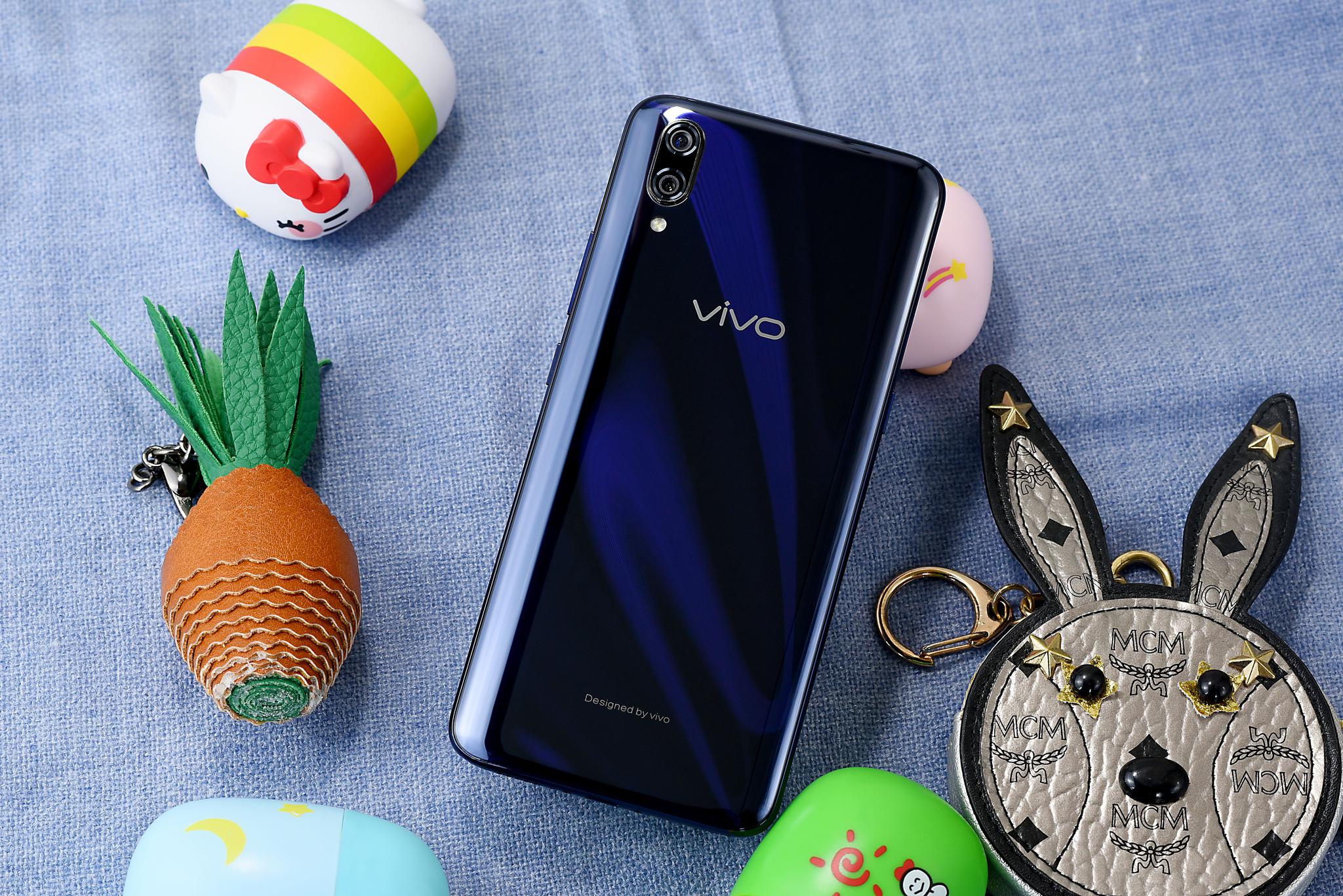 vivo x23使用体验: 光感美学,让视觉很有feel