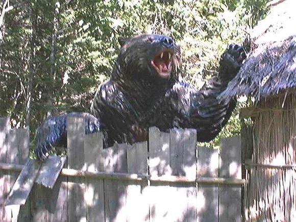 "袈裟悬け"的暴行令村民怒不可遏,他们向上级报告,希望能派来一个经验