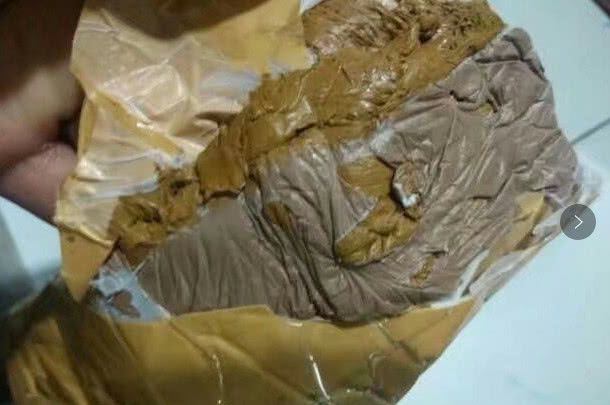 金钱如粪土!男子带1斤14万的"大便"过安检被拦,网友:真香