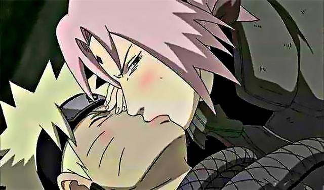 小樱和佐助的初吻鸣人和佩恩进行决斗的时候,因为战斗场面的炸