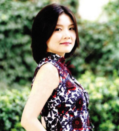 11岁被导演看中,与著名导演同居多年,如今复出却无人关注