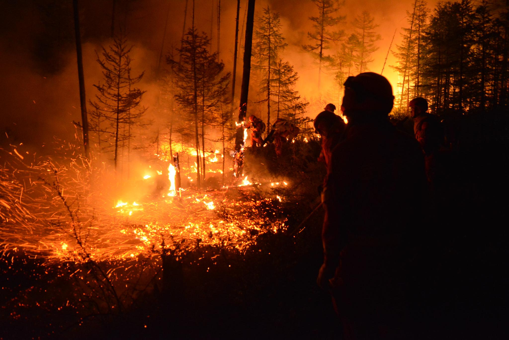 大兴安岭火情多发 武警连续奋战扑灭多起森林火灾