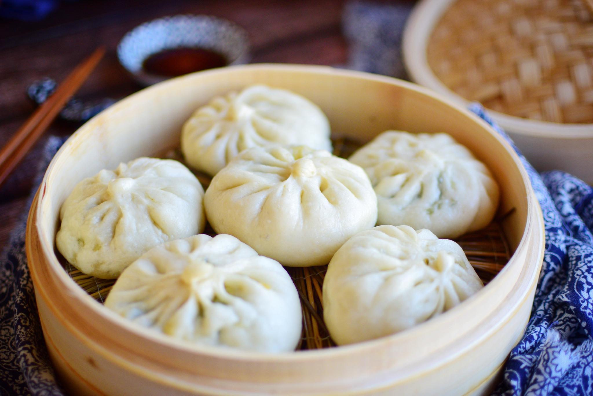 做韭菜馅包子容易出水?多加这一步,皮薄馅多,好看又好吃!