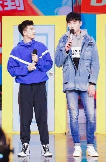 金瀚身高成最矮于小彤194身高成巨人何老师太扎心了