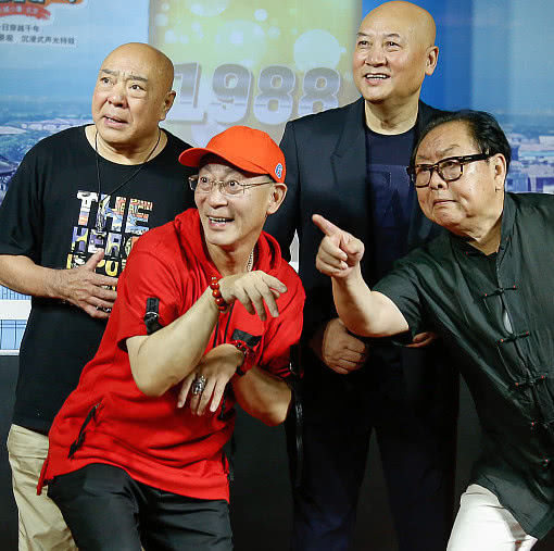 73岁马德华近照,老婆长相漂亮像"嫦娥",儿子是身价过亿总裁