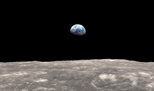 月球看地球实照图片