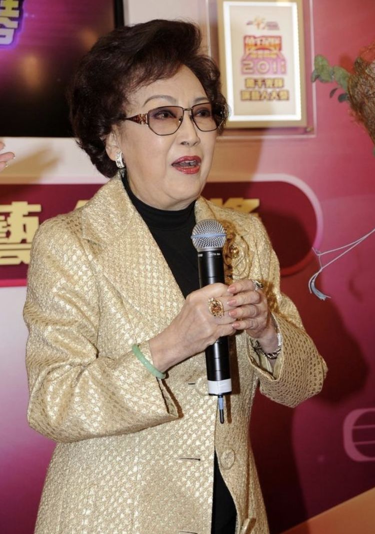 87岁李香琴摔倒后坚持做复健6年进展良好,唯脑退化症令人担忧