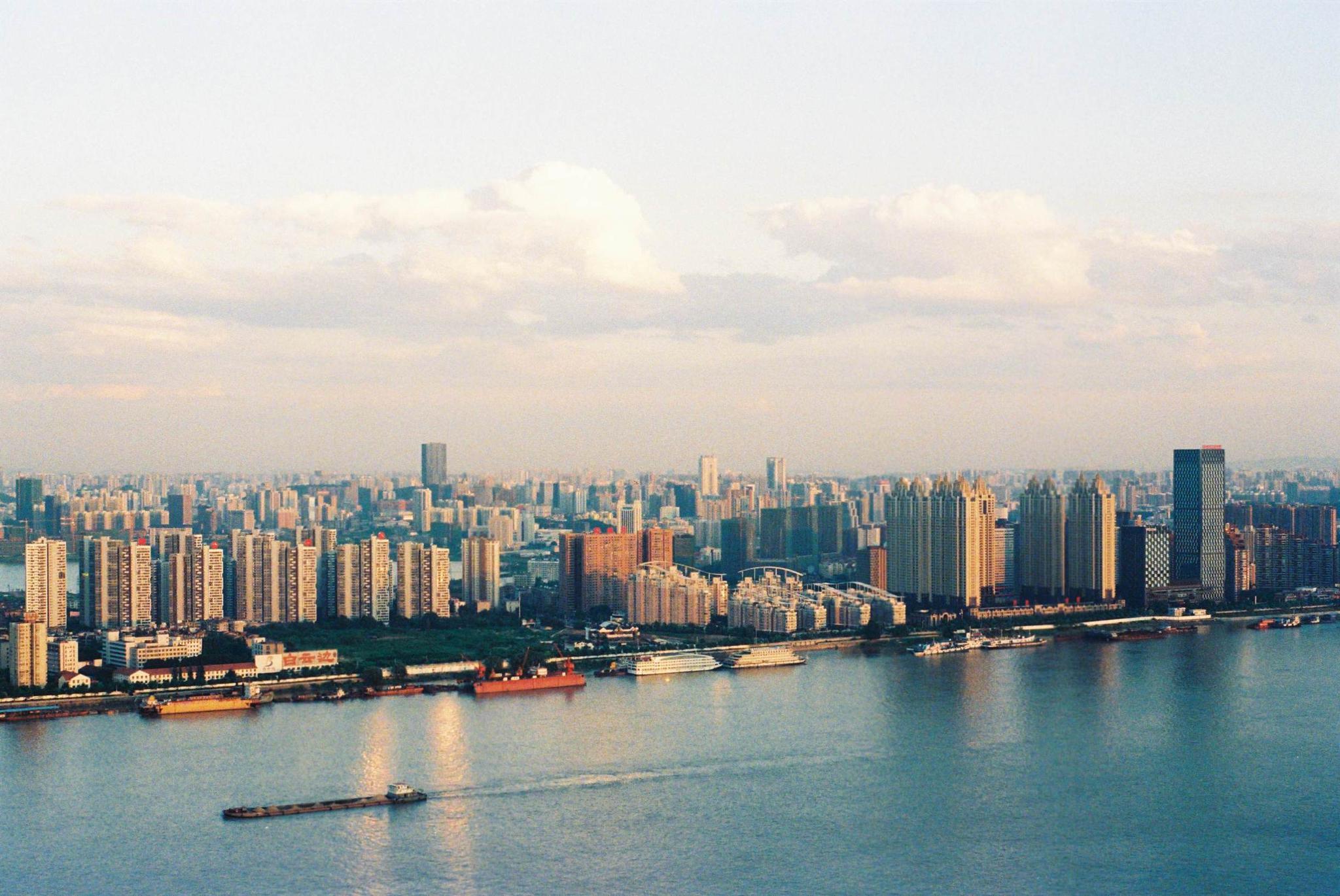 武汉市-湖北省省会,国家历史文化名城,中国中部地区的中心城市,国家发