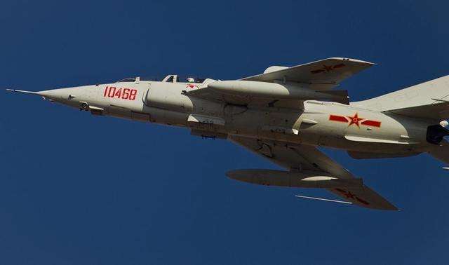 中国空军的强-5强击机不过这还不是东诺恩波特公司拿到的最激动人心的