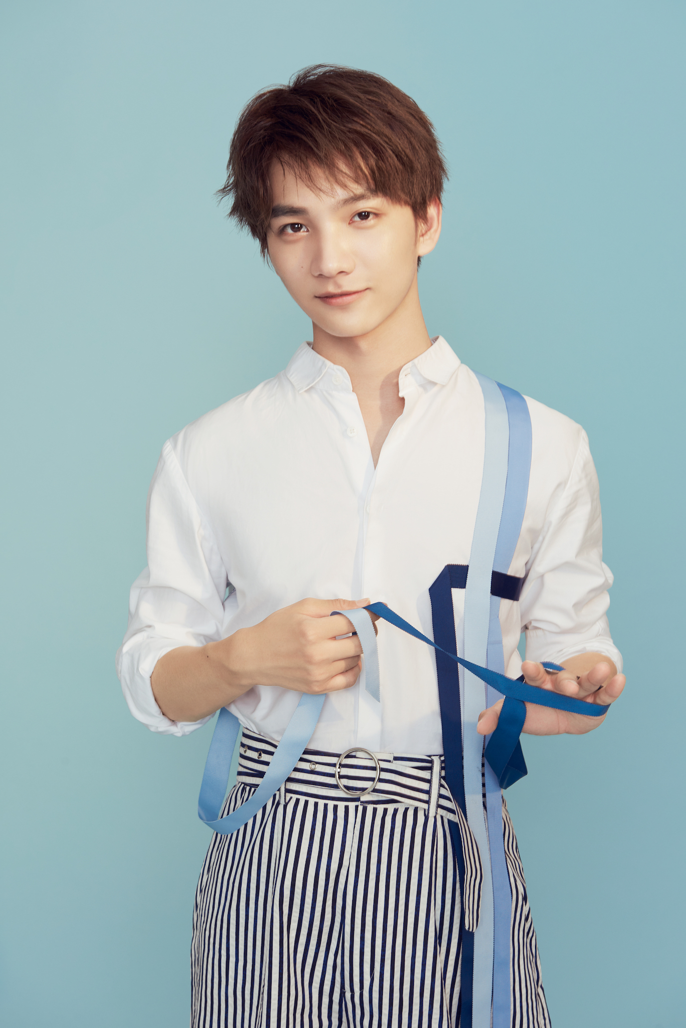 祁宋"花儿与少年"写真曝光 张扬青春逐梦前行|花儿