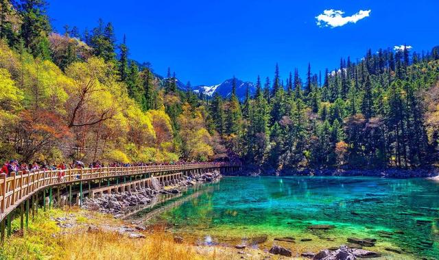 我国最有名的景点之一,旅游收入很高,现在通过了撤县立市的申请