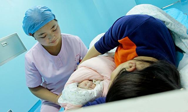 生娃第一天,有这些要做的事情,大多妈妈忽略了最后一件