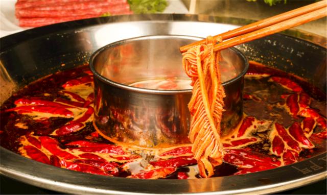 火锅最"解辣"的饮品排名,矿泉水居然垫底,难怪越喝越辣|矿泉水|辣椒素