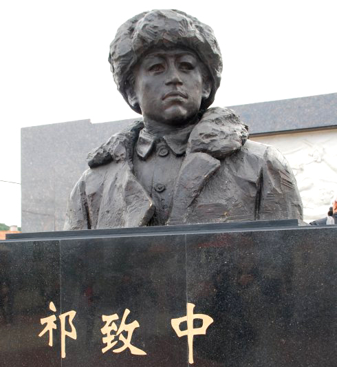 他是《闯关东》朱开山的原型,抗日名将,却被赵尚志枪毙了