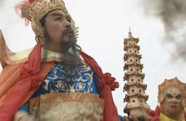 大闹天宫时,托塔李天王有法宝能制服孙悟空,为何不拿出来?