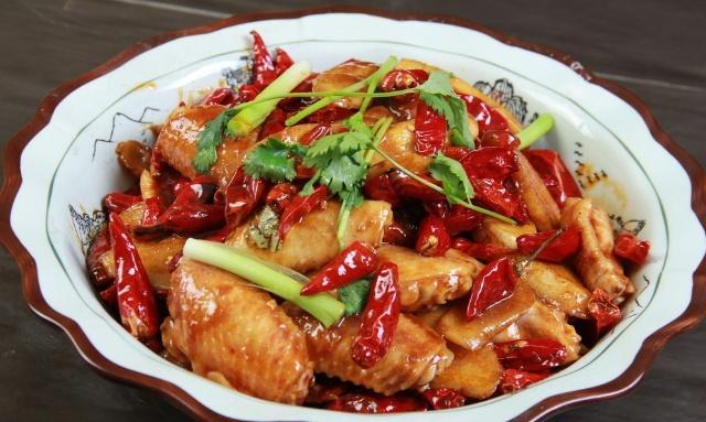 盘点全世界最辣的美食,中国菜排第三,网友:第一道湖南人能挑战