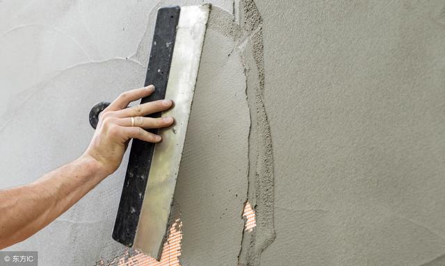 家里墙面四分五裂!墙面漆开裂6大祸因,对症下药才是解决之道!