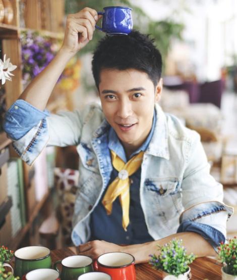 不是亲生儿子更似哥们,张丹峰化身小迷弟,为张镐濂加油打气