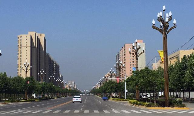 大荔县政务大厅签约万象城市广场 站好为人民服务的每一班岗