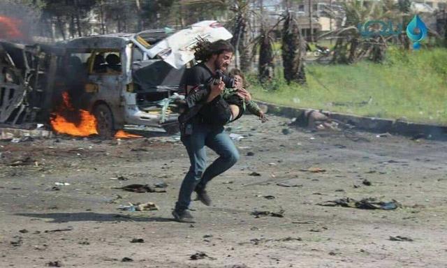 正文  白磷弹作为一种极度危险和恐怖的国际禁用武器,不允许对平民和