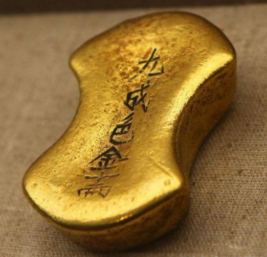 古代皇帝常说"赏金千两",真的有1000两黄金吗?真相很扎心