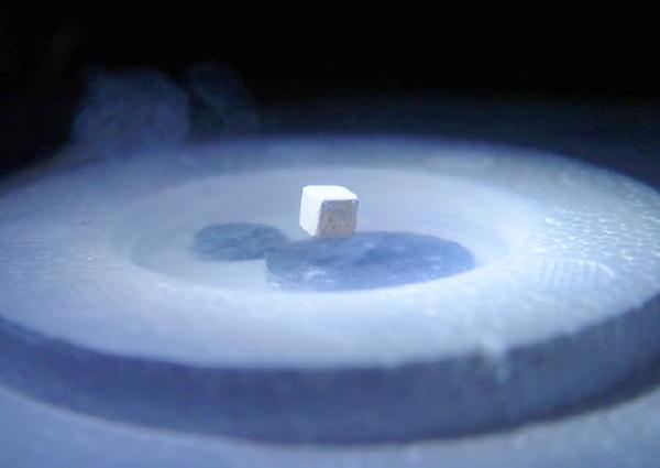 科学界的圣杯——常温超导体,到底距离我们还有多远?