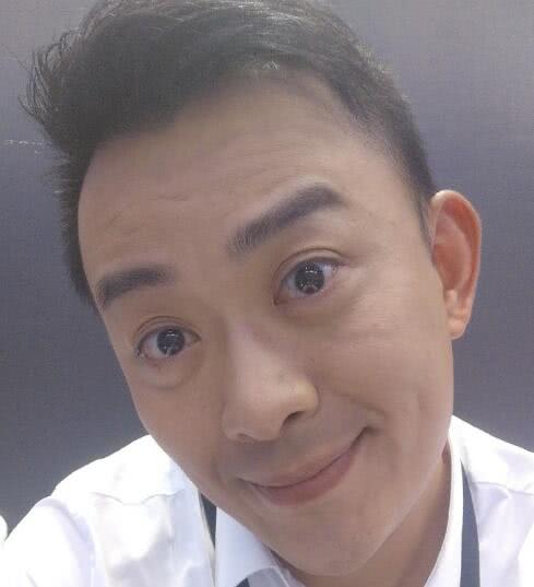 继聂远之后过气男神黄海冰也靠着发福的胖大叔翻身了