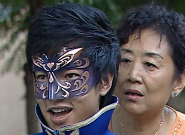 巴啦啦小魔仙真的是卧龙藏虎蔡徐坤竟饰演的他网友不敢认