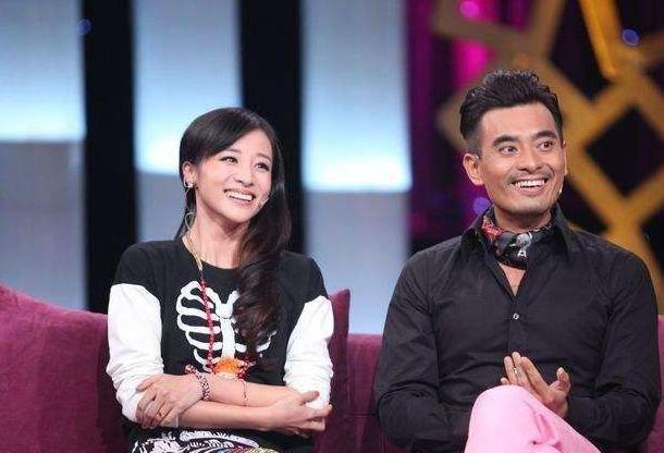 相差十岁却因戏生情,恋爱仅15天就结婚,今生下儿子随老婆姓