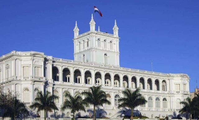 这个国家实行一夫多妻制,男性曾要求废除,但却一直保留至现在