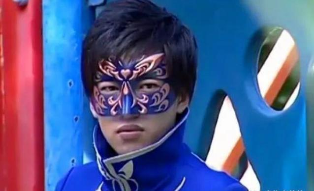 巴啦啦小魔仙:游乐的父亲是谁你知道吗?其实女王早就告诉你了