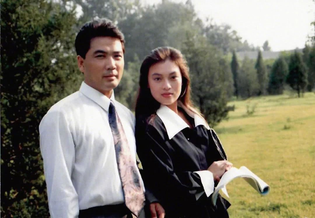 演了30多年硬汉,如今他成立公司拍硬汉|陈剑飞|夜幕下的哈尔滨|走向