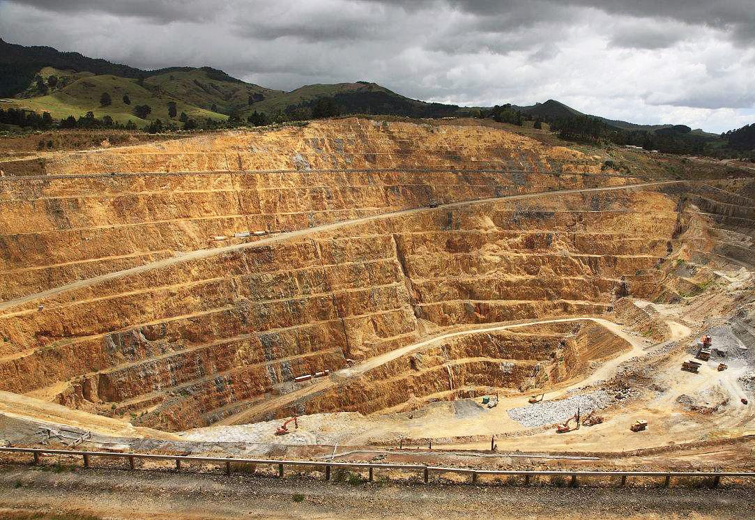 正文  全球最难开采的金矿之一,地处冰原深处,补给要提前两年预定黄金