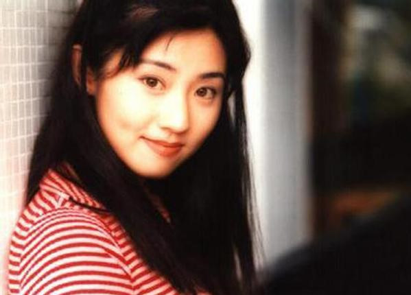 圈大佬变身成功女商人,28岁已身价上亿|张玉珊|向华胜|女商人_新浪网