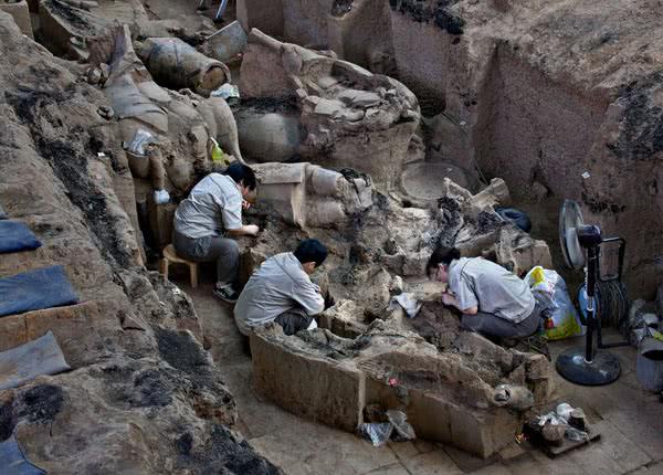 扁鹊为何在教科书中被删史记的一段记载前后矛盾让人难以相信