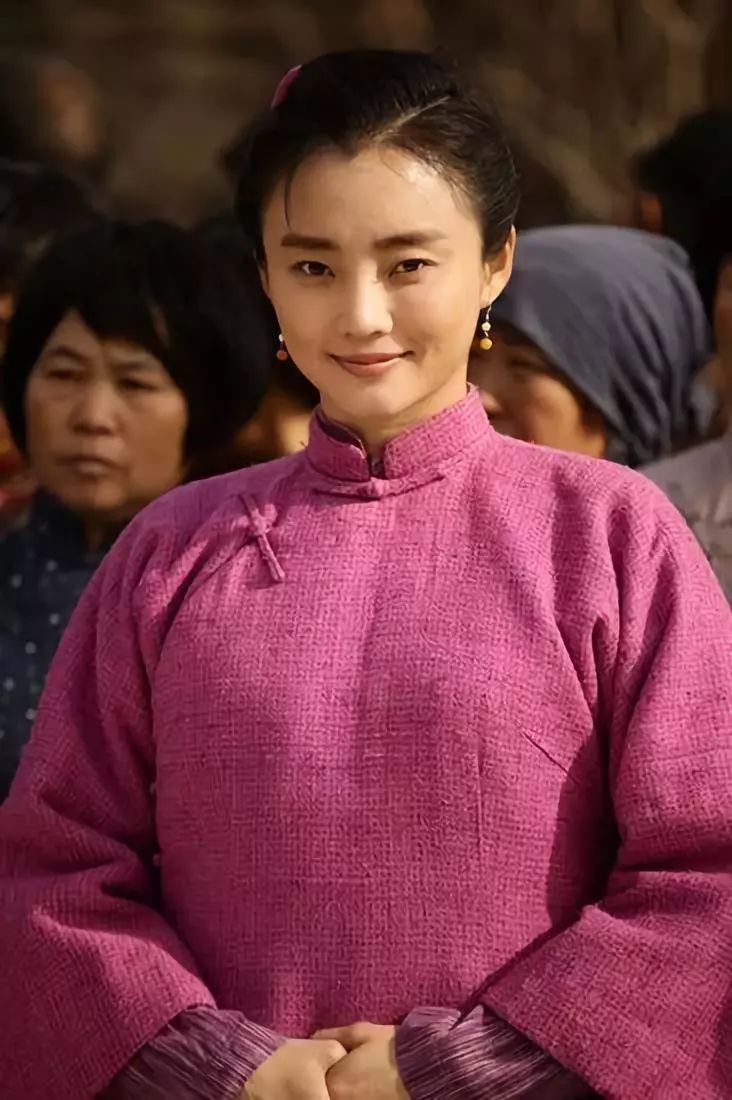 肖茵|刘芊含|演员_新浪新闻