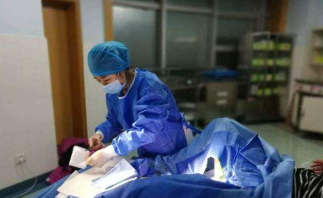 女人生孩子,先见红和先破水有什么不同?孕妈最好心里知道