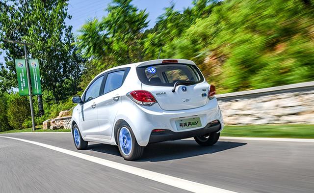 别看我小我还跑的远!长安奔奔ev360到底值不值6万块?