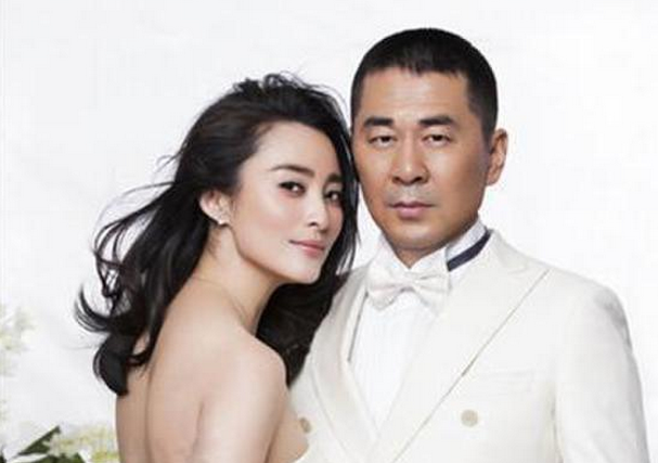 中戏94届三剑客合照曝光如今只有陈建斌和老婆还是原配