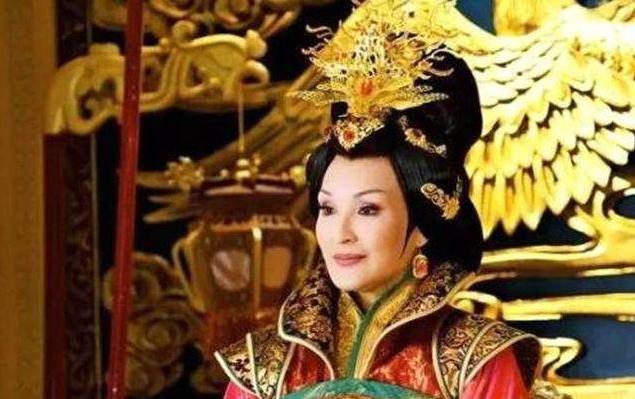 等小皇帝长大,萧绰再把权力交回皇帝手中,她便可以安稳的当她的皇太后