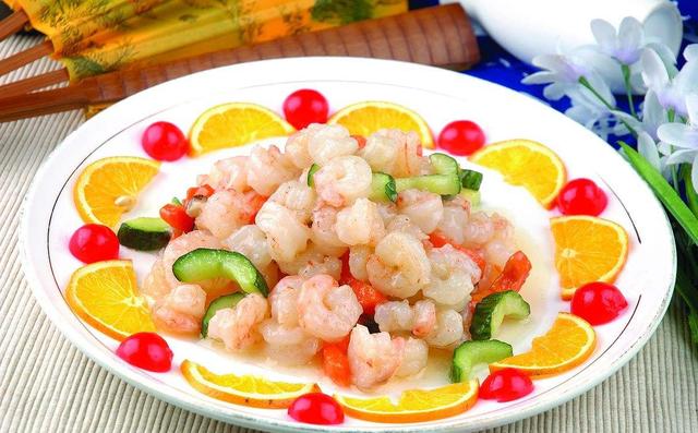 美食大厨教你:"清炒虾仁"的家常做法,味道鲜美,口感有层次