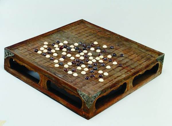 河北汉墓出土两千年前的棋盘还破解了古代围棋的一个秘密