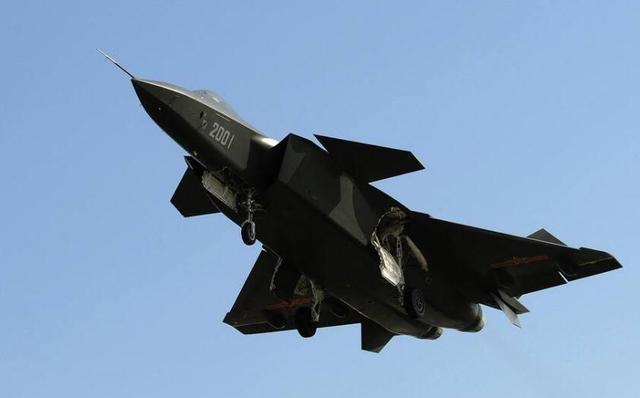 5马赫速度追击f-22战机,美空军两大主力全部被锁定|马赫|美空军|歼20