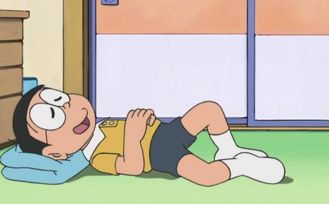 哆啦a梦:大雄沾枕头就能睡,搭配这个道具感觉能超神