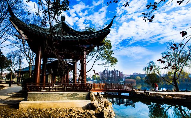 厉以宁故乡,风物淮南第一州:江苏仪征!|厉以宁|仪征|公园_新浪新闻