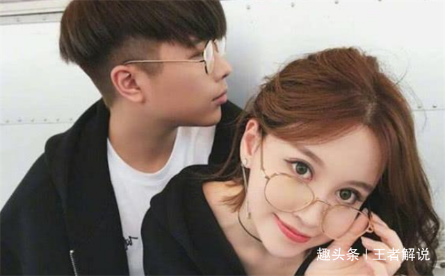 赵梦玥给卢本伟看她的婚纱照,卢本伟:这男的跟我差不多帅